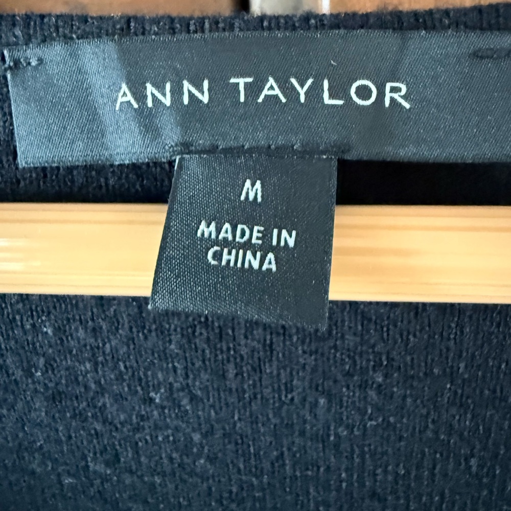Ann Taylor Pleated V Neck Midi Sweater Dress Size M - Picture 3 of 5